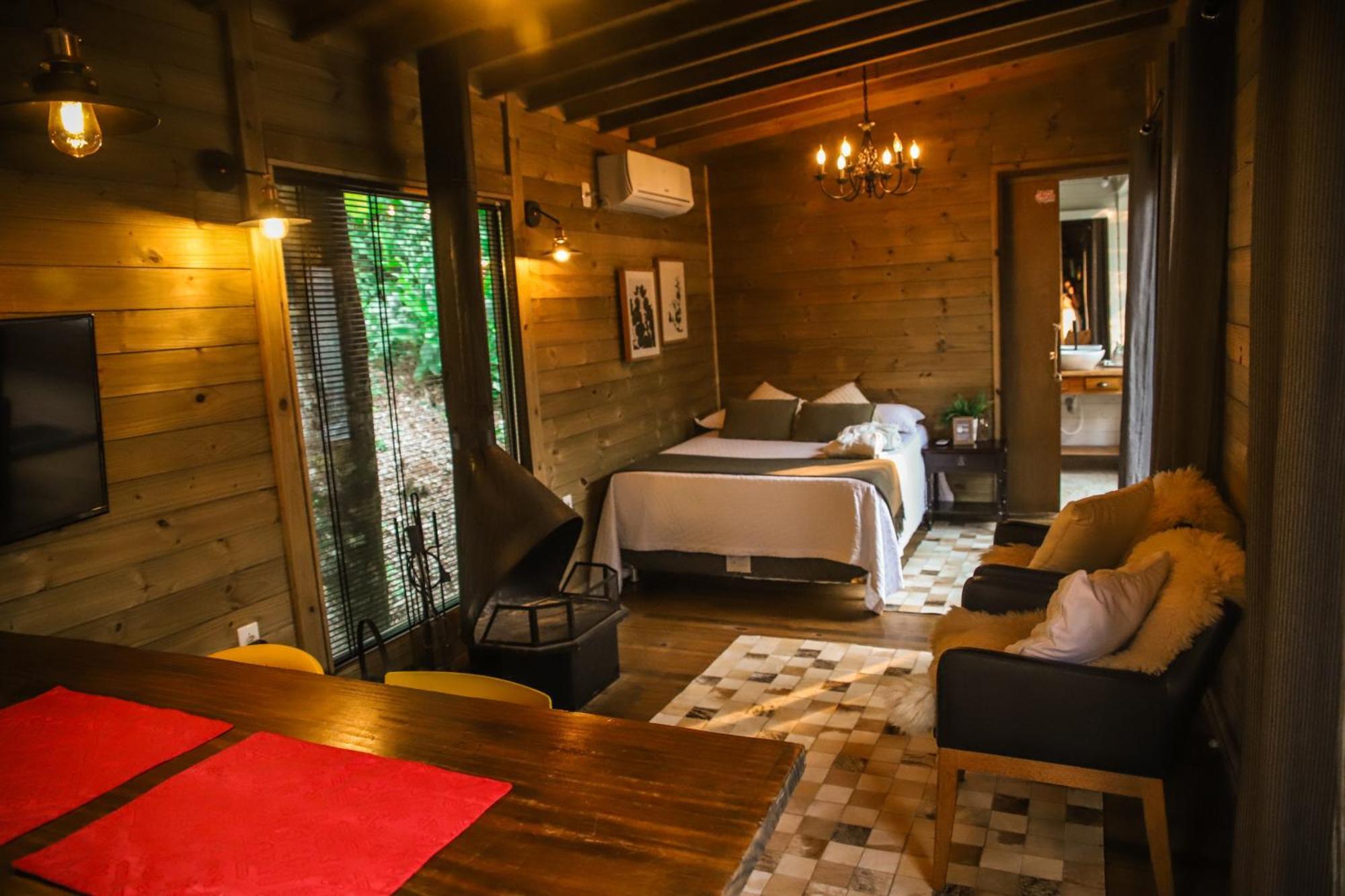 Chale Da Arvore, Vivenda Serra Velha, De Montanha Chalet